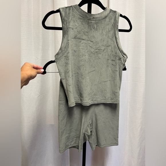 SKIMS Other - Skims gunmetal velour tank & short set | size Medium